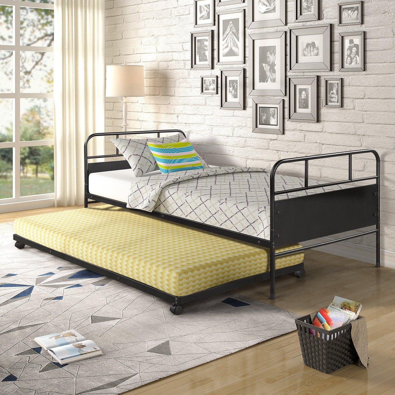 Metal Daybed Frame with Trundle and Casters, Twin Size